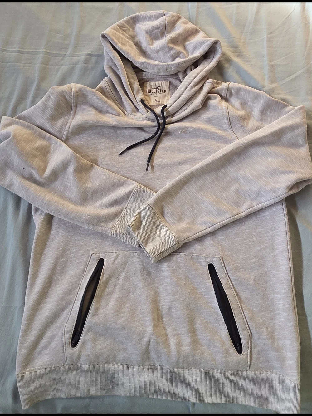 Hollister Men's Light Heather Gray Hooded Pullover with Black Trim